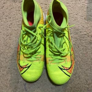 soccer cleats indoor & outdoor use